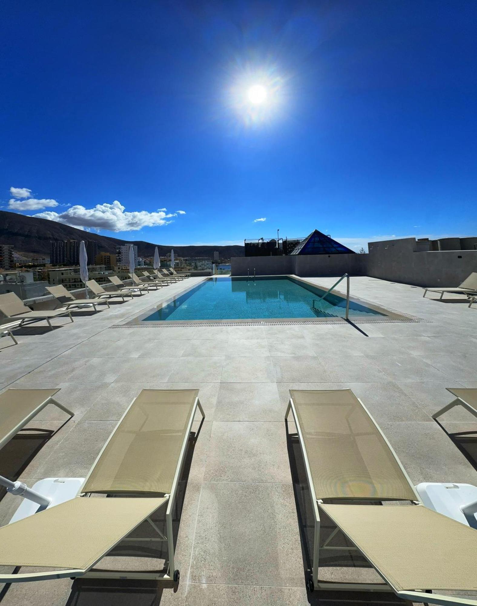 Hotel Reveron Plaza Los Cristianos  Bagian luar foto