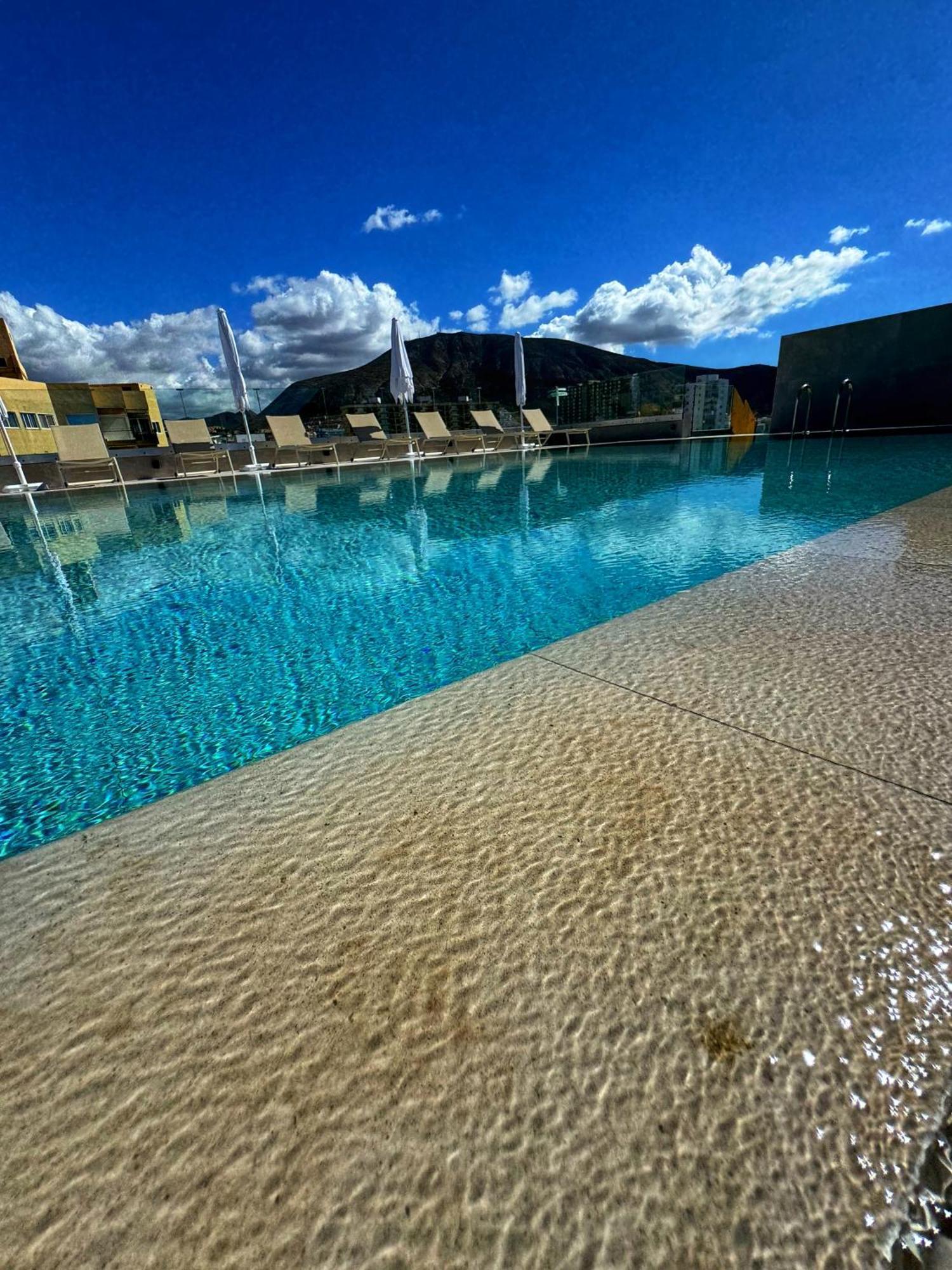 Hotel Reveron Plaza Los Cristianos  Bagian luar foto