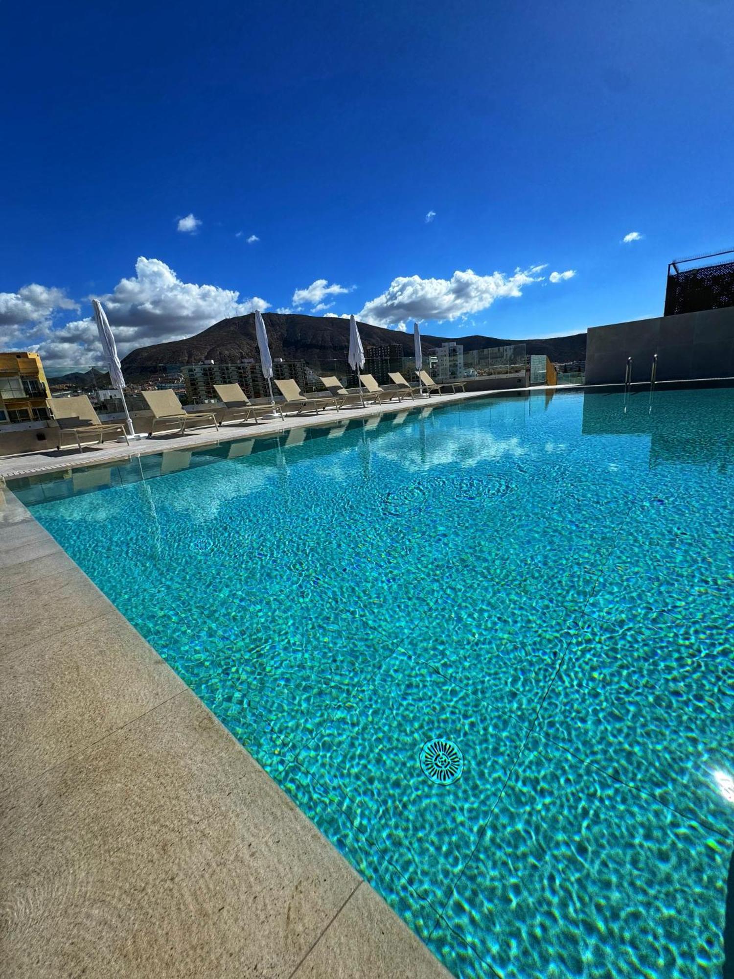 Hotel Reveron Plaza Los Cristianos  Bagian luar foto