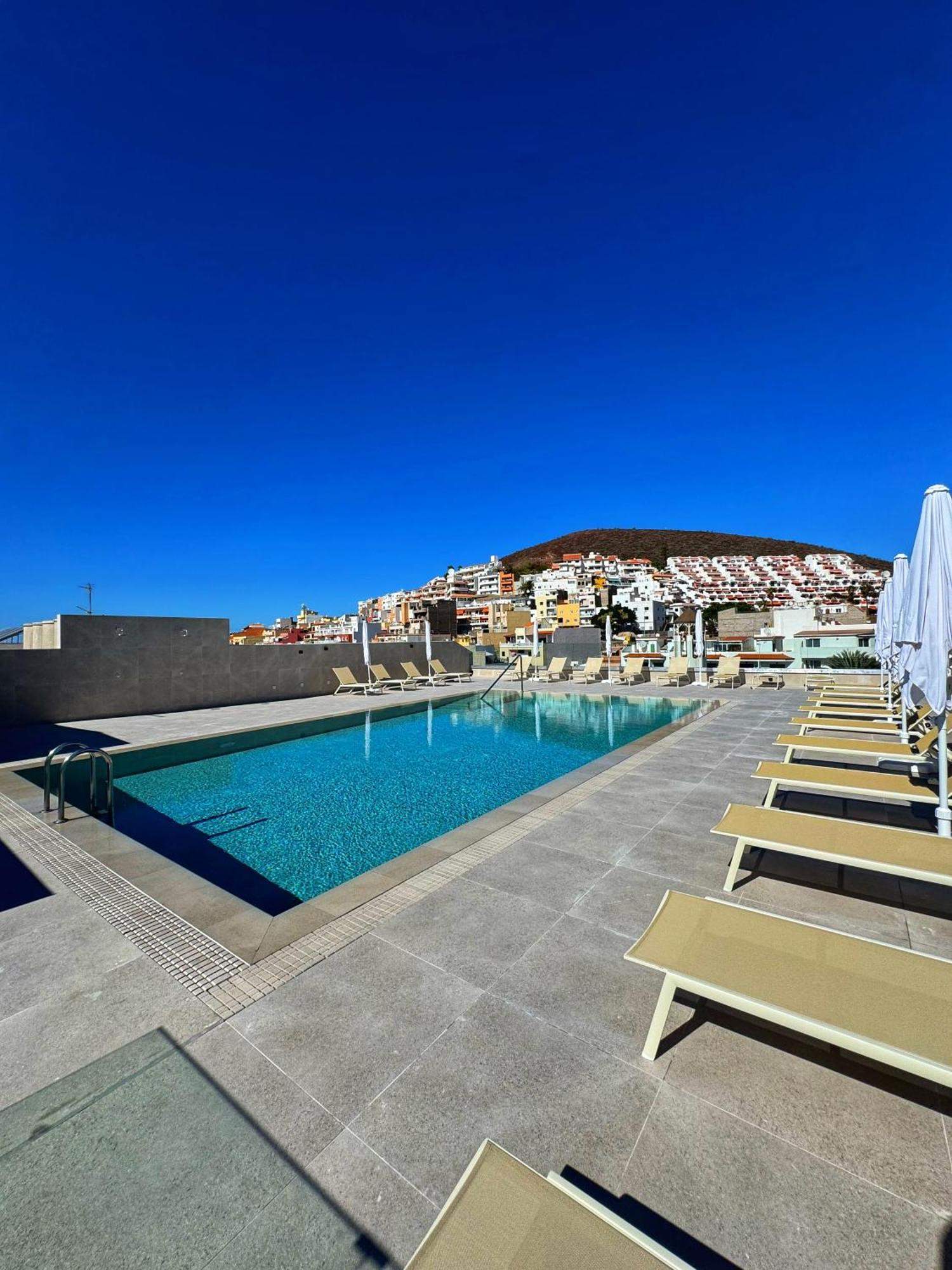 Hotel Reveron Plaza Los Cristianos  Bagian luar foto