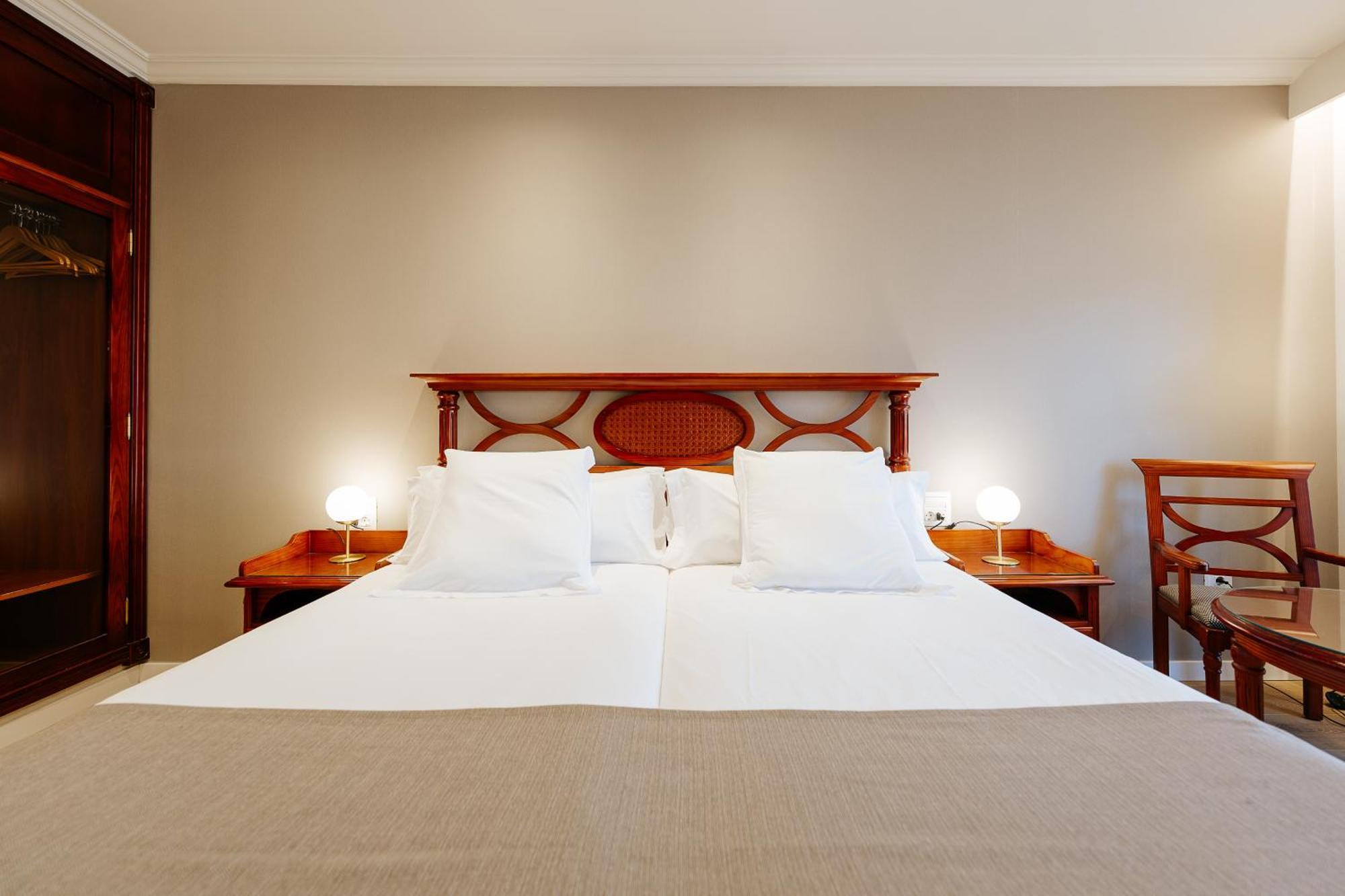 Hotel Reveron Plaza Los Cristianos  Bagian luar foto