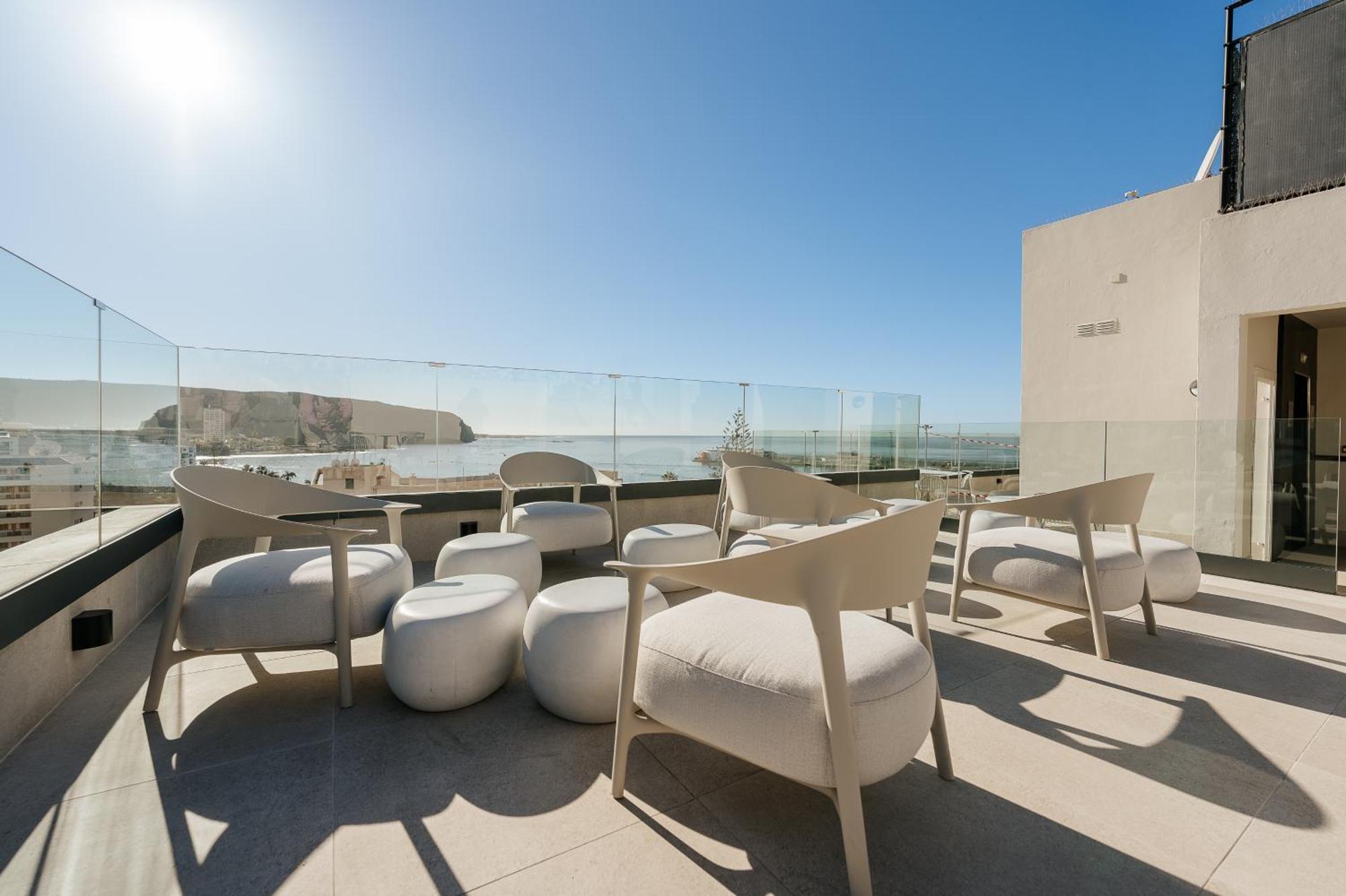 Hotel Reveron Plaza Los Cristianos  Bagian luar foto