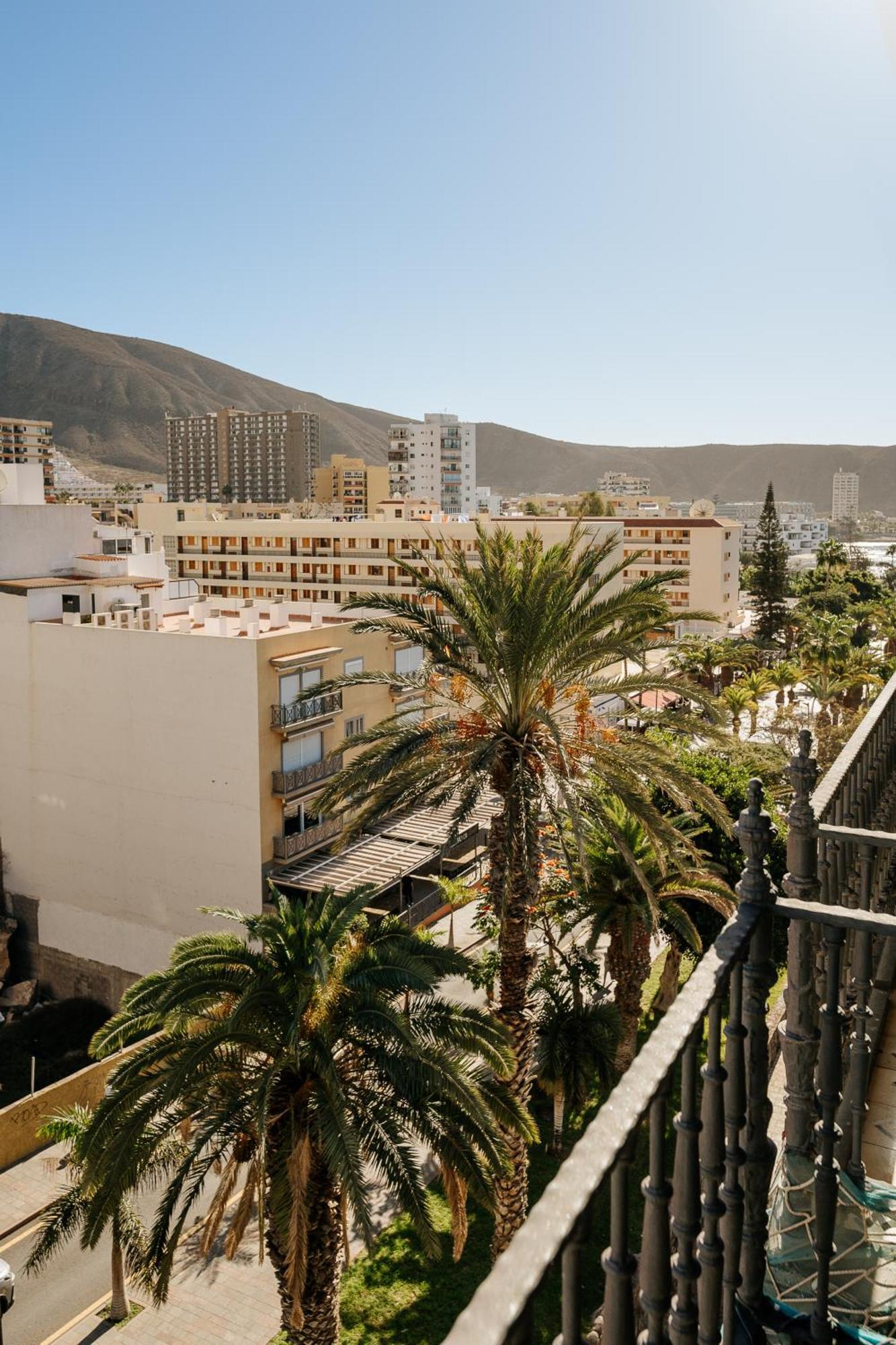 Hotel Reveron Plaza Los Cristianos  Bagian luar foto