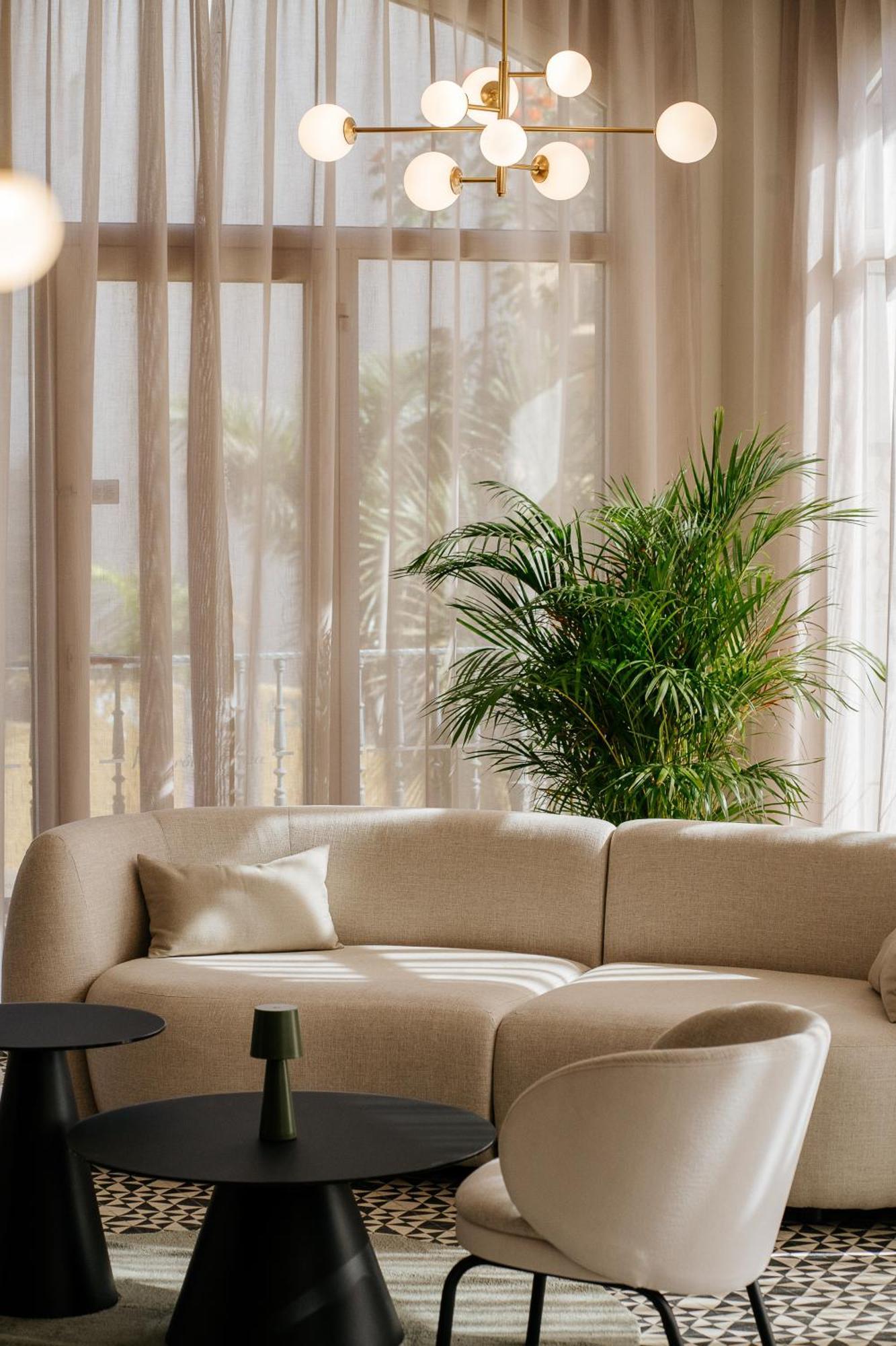 Hotel Reveron Plaza Los Cristianos  Bagian luar foto